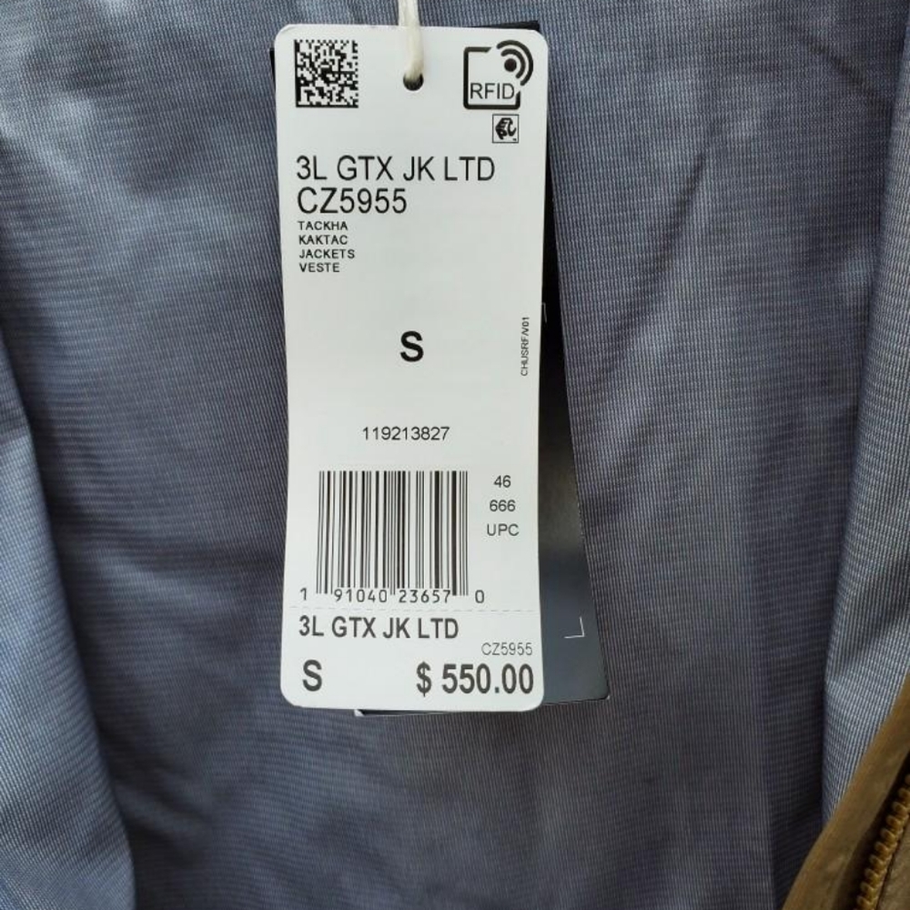 Adidas x Undefeated Jacket ( 3L GTX JK LTD ) - Picture 5 of 8